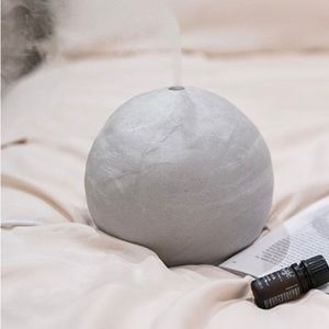 Saje x Poosh ultrasonic diffuser Grey